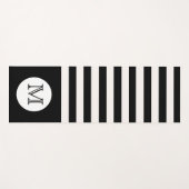 Monogram zwarte witte strepen yogamat (Voorkant (horizontaal))