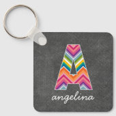 Monogrambrief van het karton A met Bright Chevrons Sleutelhanger (Voorkant)