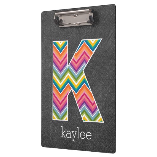 Monogrambrief van het karton K met Bright Chevrons Klembord (Links)