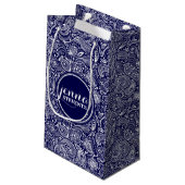 Monogramed Dark Blue & White  Paisley 2 Klein Cadeauzakje (Achterkant Gekanteld)