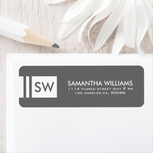Monogramed Modern Medium Grijs en Wit Etiket (Insitu)