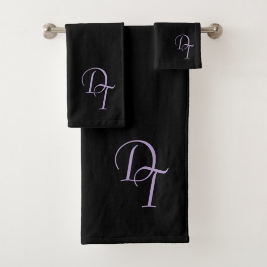 Monogrammatische auberginekleur bad handdoek (Insitu)