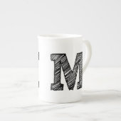 Monogrammatische Mok: letter "M" Porselein Kop (Voorkant rechts)