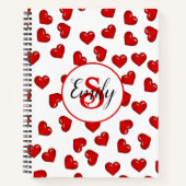 monogramme stijlvol rood hartpatroon op wit notitieboek (Voorkant)
