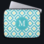 Monogrammed Aqua Lemon Diamond Ikat Pattern Laptop Sleeve<br><div class="desc">Stijlvol en stijlvol design is voorzien van een kleurrijk en trendy diamant met een mooi patroon en kan worden gepersonaliseerd met uw monogram,  initiaal,  naam of een tekst van uw keuze voor een perfect aangepast cadeau!</div>