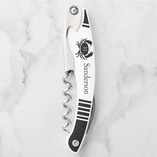 Monogrammed Black and White Crab Nautical Kurkentrekker (Voorkant)