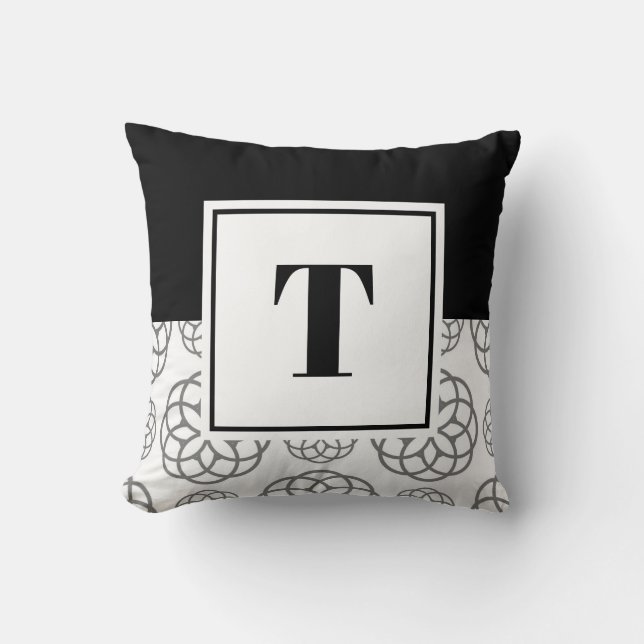 Monogrammed Black and White Grey Pattern Kussen (Voorkant)