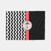 Monogrammed Black/White Chevron Fleece Blanket (Voorkant (Horizontaal))