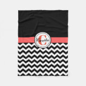 Monogrammed Black/White Chevron Fleece Blanket (Voorkant)