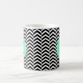 Monogrammed Black, White Zee Foam Chevron Pattern Koffiemok (Center)