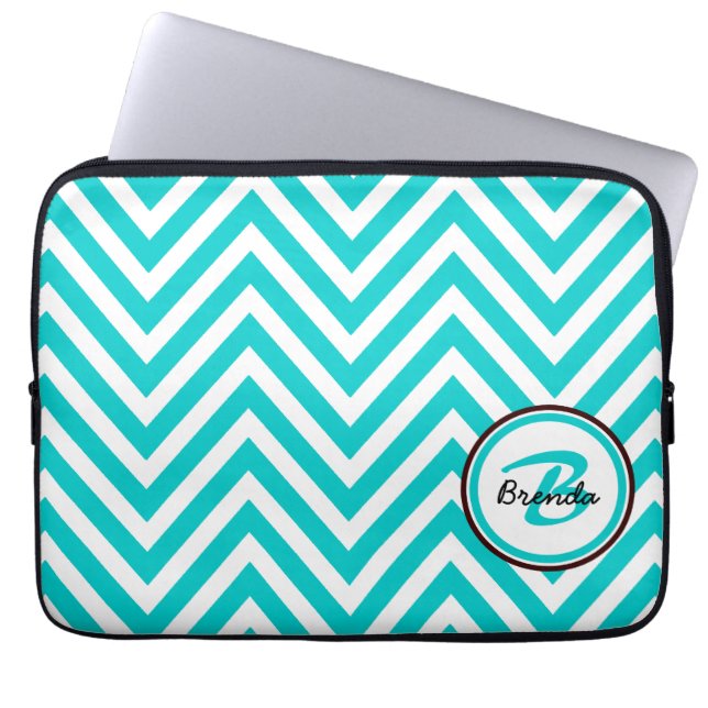 MONOGRAMMED BLAUWGROEN BLUE CHEVRON PATROON LAPTOP SLEEVE (Voorkant)
