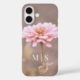 Monogrammed Blush Pink Montana Wildflower iPhone 16 Hoesje