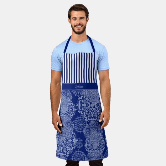 Monogrammed Boho Moody Blues Mandalas en Stripes Schort (Gedragen)