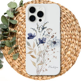 Monogrammed Chic  Waterverf Blauwe Bloem iPhone 16 Pro Max Hoesje