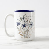 Monogrammed Chic  Waterverf Blauwe Bloemen Tweekleurige Koffiemok (Links)