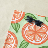 Monogrammed citrus oranje patroonpool strandlaken (In situ)