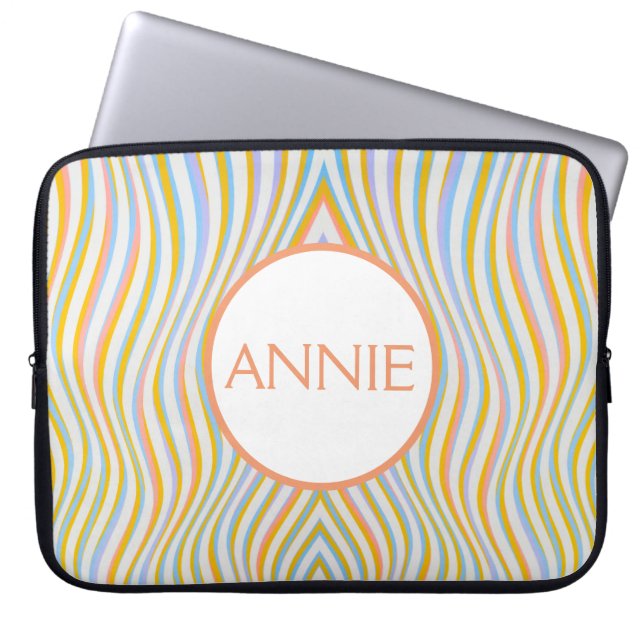Monogrammed Colorful Wavy Stripes Laptop Sleeve (Voorkant)
