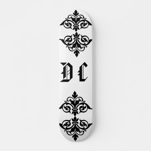 Monogrammed DC Skateboard (Voorkant)