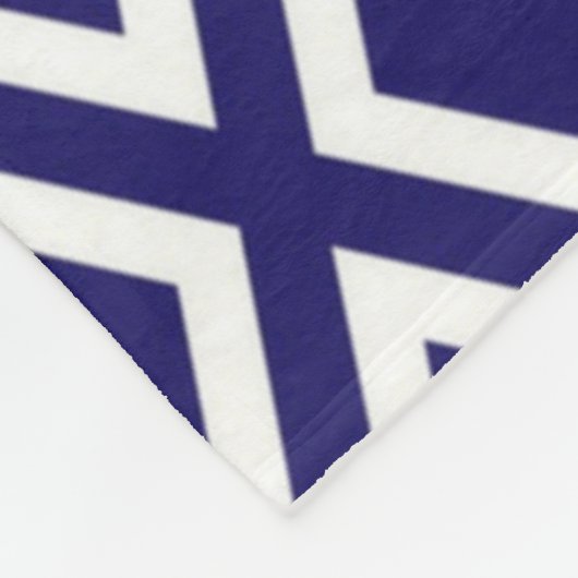 Monogrammed Diamond Pattern Fleece Blanket (Hoek)