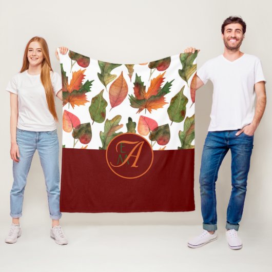 Monogrammed Fall Leaves Burgundy Autumn Decor Fleece Deken (In situ)