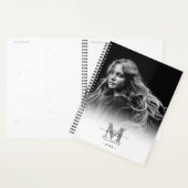 Monogrammed Foto Zwart Wit Artiest Kalender Planner (Display)
