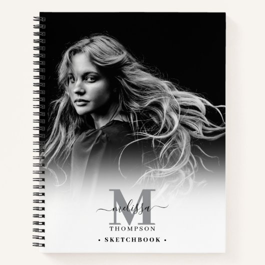 Monogrammed Foto Zwart Wit Artiest Sketchbook Notitieboek (Voorkant)