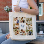 Monogrammed Galerij van 8 Persoonlijke Foto's Tote Bag<br><div class="desc">Personaliseer dit ontwerp met 8 van uw favoriete foto's en een monogram in uw favoriete kleur. Een perfecte mix van stijl en sentimentaliteit. Ideaal voor geschenken of dagelijks gebruik.</div>
