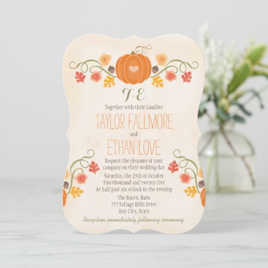 Monogrammed Herfst Pumpkin Wedding Invitations Kaart (Staand voorkant)