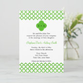 Monogrammed Kelly Green Quatrefoil Pattern Weddens Kaart (Staand voorkant)