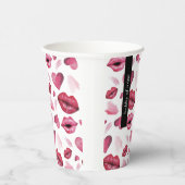 Monogrammed Kisses and Hearts Pattern Waterverf Papieren Bekers (Rechts)