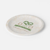 Monogrammed Lucky Hoefijzer en Shamrock bruiloft Papieren Bordje (Gekanteld)