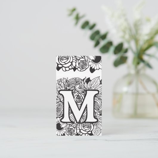 Monogrammed M Bloemen Zwart en Wit Bedrijf Logo Visitekaartje (Staand voorkant)