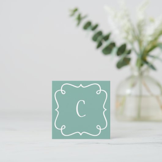 Monogrammed Minimal Trendy Sage Green QR-code Vierkante Visitekaartje (Staand voorkant)