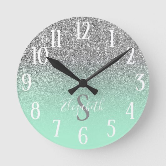 Monogrammed Mint Green en Silver Glitter Ombre Ronde Klok (Voorkant)