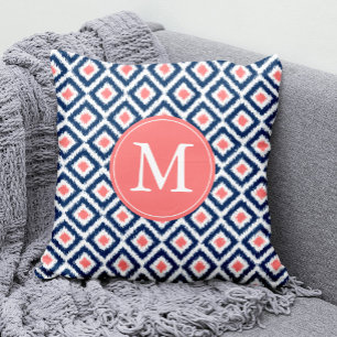 Monogrammed Navy Blue Coral Diamonds Ikat Pattern Kussen