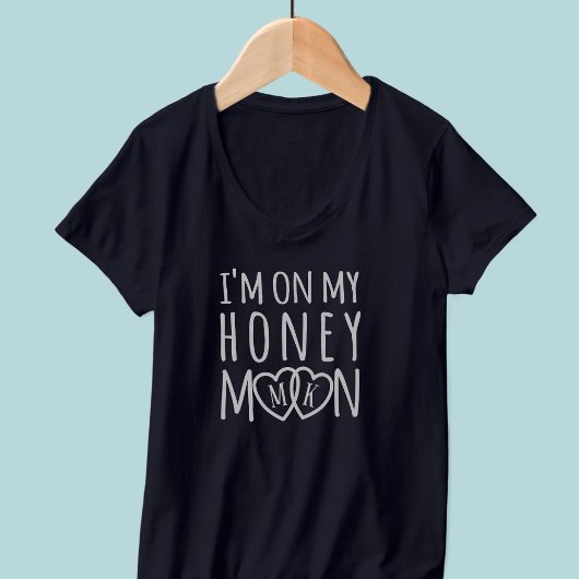 Monogrammed op mijn huwelijksreis vrouwen V-hals T T-shirt