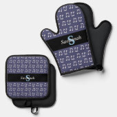 Monogrammed Paarse Musical Patterned Muzieknoten Ovenwant & Pannenlap Set (Voorkant / Achterkant)