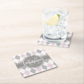 Monogrammed Pink and Grey Argyle Pattern Kartonnen Onderzetters (Insitu)