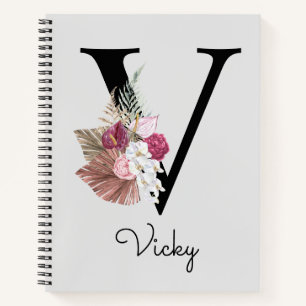 Monogrammed Pink Boho Floral Initiaal V Notitieboek
