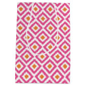 Monogrammed Pink Tangerine Diamonds Ikat Pattern Medium Cadeauzakje (Achterkant)