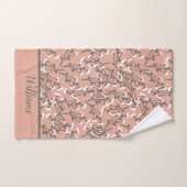 Monogrammed Pink White Green Floral Bad Handdoek (Handdoek)
