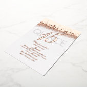 Monogrammed Quince Gold geperste glitter Folie Uitnodiging (Gedraaid)