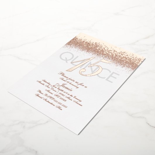 Monogrammed Quince Gold geperste glitter Folie Uitnodiging (Gedraaid)