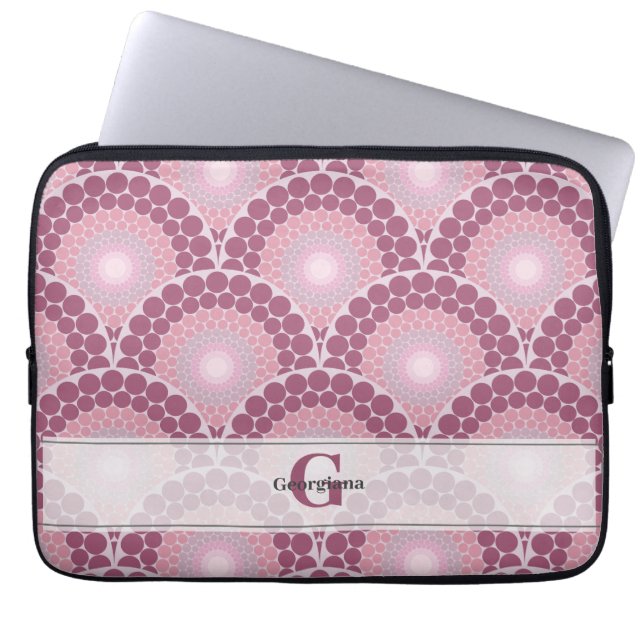 Monogrammed Radiant Pinks Dusky Roos Dot Mandala Laptop Sleeve (Voorkant)