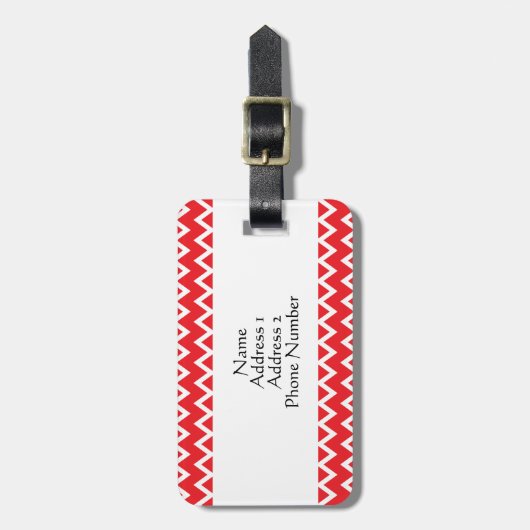 Monogrammed Red and White Chevron Pattern Bagagelabel (Voorkant verticaal)