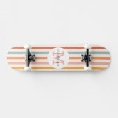 Monogrammed Retro Kleurrijke Strepen Gepersonalise Persoonlijk Skateboard (Horizontaal)