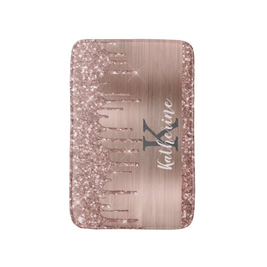 Monogrammed Roos Gold Glitter Drift op roze metale Badmat (Voorkant Verticaal)