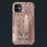 Monogrammed Roos Gold Glitter Drift op roze metale Case-Mate iPhone Case<br><div class="desc">Moderne, girale roos goudglitter druipt naam en monogrammed telefoondoosje. Dit ontwerp is voorzien van een wazige roze roze roze glitter sparkle druppelt op een roze bruine metalen achtergrond met op maat gesneden monogram initiaal en sjabloon van de voornaam tekst. Perfect vrouwelijk geschenk. Neem contact met me op als je hulp...</div>