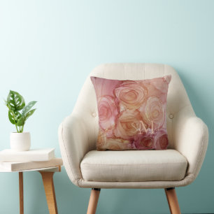 Monogrammed Roos Taupe Kussen