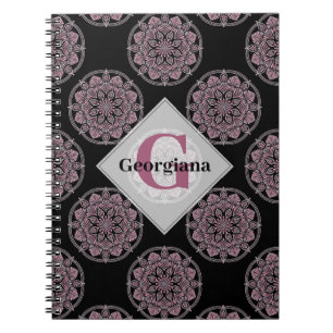 Monogrammed Roze Bloemenkransen Polka Dot Mandala Notitieboek